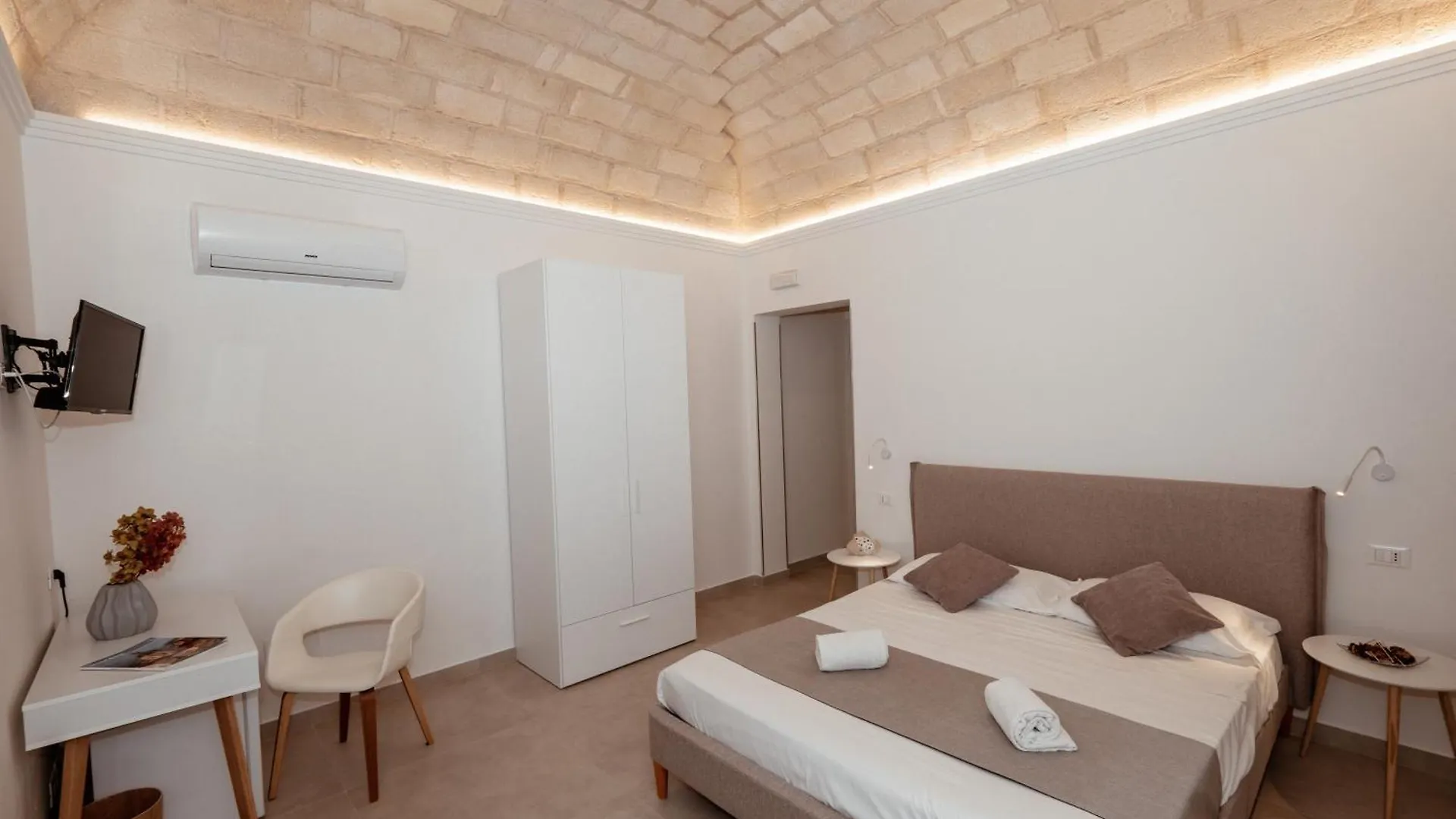 Cala Di Ponente Hotell Castelluzzo